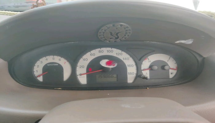 2010 Mahindra Xylo E8 ABS AIRBAG BS-III, Diesel, Manual, 1,59,866 km, interior