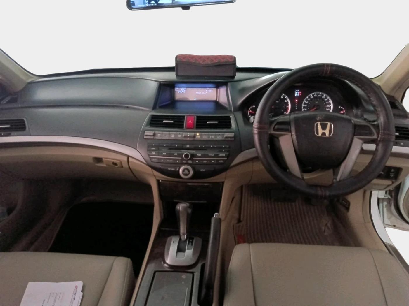 2011 Honda Accord 2.4L I-VTEC AT, Petrol, Automatic, 95,081 km, interior