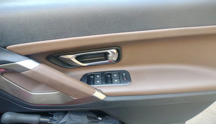 2020 Tata Harrier XZ PLUS 2.0L DUAL TONE, Diesel, Manual, 77,840 km, interior