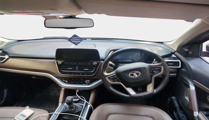 2020 Tata Harrier XZ PLUS 2.0L DUAL TONE, Diesel, Manual, 77,840 km, interior