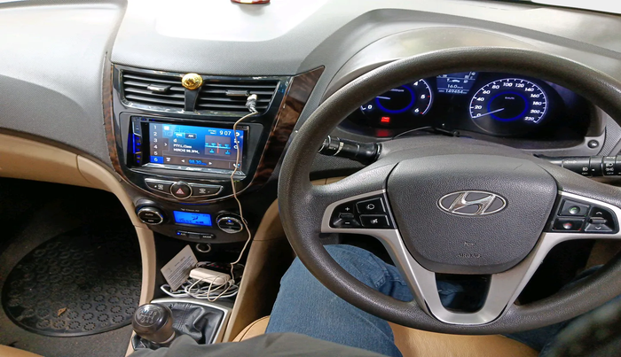 2013 Hyundai Verna FLUIDIC 1.6 CRDI SX, Diesel, Manual, 1,49,454 km, interior