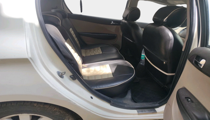 2013 Hyundai i20 ASTA 1.4 CRDI, Diesel, Manual, 94,191 km, interior