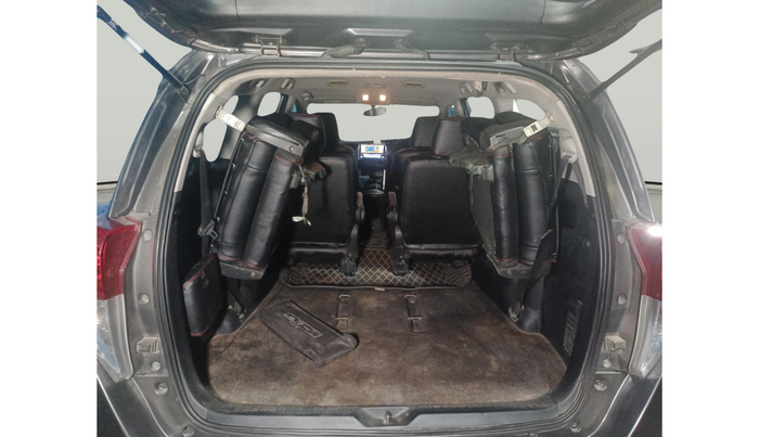 2016 Toyota Innova Crysta 2.4 GX 7 STR, Diesel, Manual, 3,04,202 km, exterior