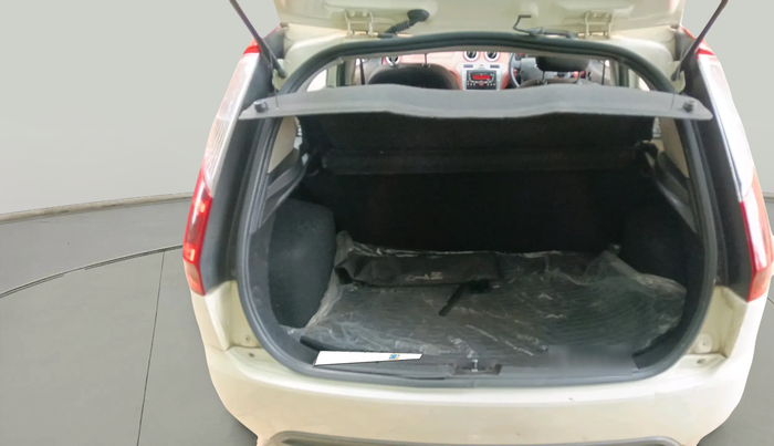 2010 Ford Figo TITANIUM 1.2 PETROL, Petrol, Manual, 73,196 km, exterior