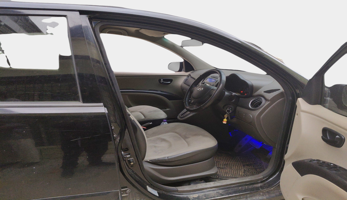 2012 Hyundai i10 SPORTZ 1.2 AT, Petrol, Automatic, 84,142 km, interior