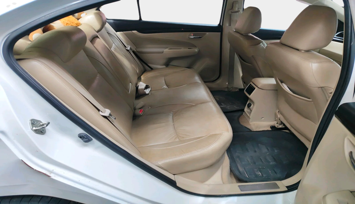 2016 Maruti Ciaz ZXI+, Petrol, Manual, 33,875 km, interior