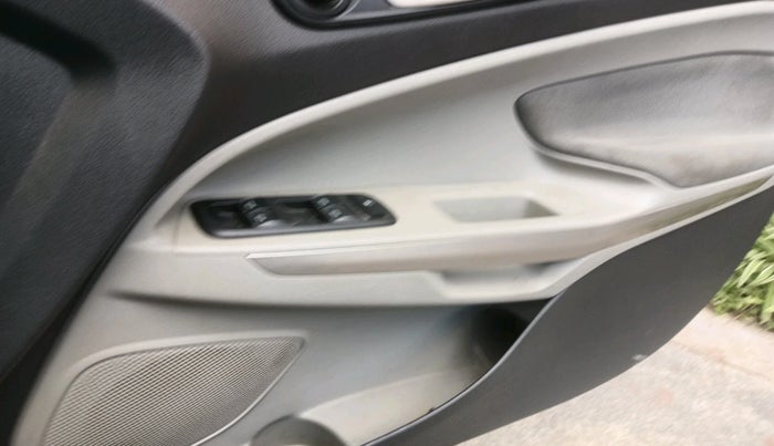 2013 Ford Ecosport TITANIUM 1.0L ECOBOOST (OPT), Petrol, Manual, 1,12,600 km, interior