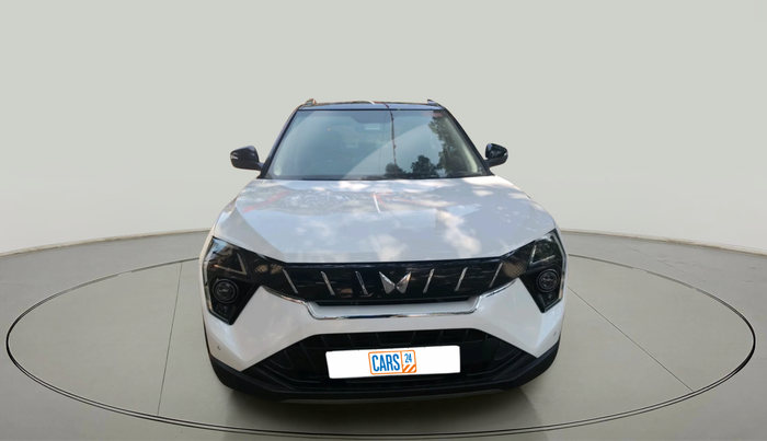 2024 Mahindra XUV 3XO AX7 1.5 Turbo Diesel Autoshift Plus, Diesel, Automatic, 14,854 km, exterior