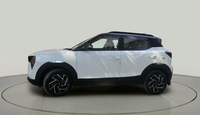 2024 Mahindra XUV 3XO AX7 1.5 Turbo Diesel Autoshift Plus, Diesel, Automatic, 14,854 km, exterior