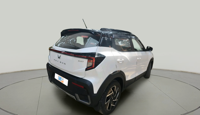 2024 Mahindra XUV 3XO AX7 1.5 Turbo Diesel Autoshift Plus, Diesel, Automatic, 14,854 km, exterior