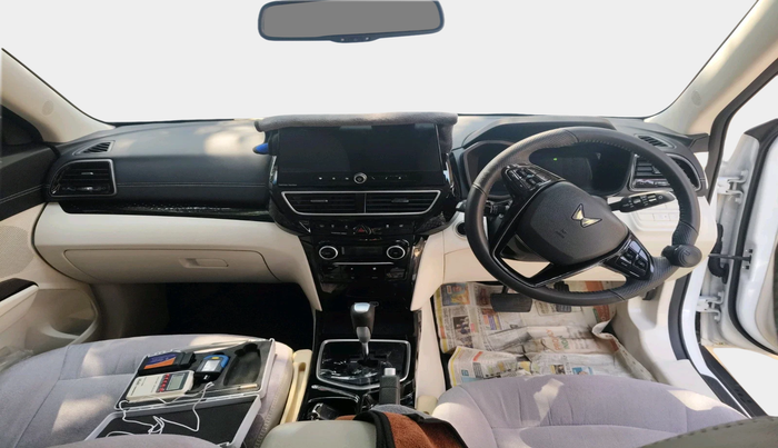 2024 Mahindra XUV 3XO AX7 1.5 Turbo Diesel Autoshift Plus, Diesel, Automatic, 14,854 km, interior