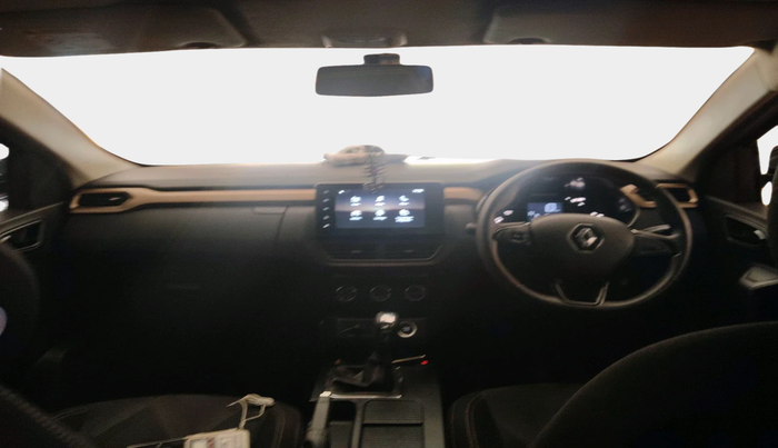 2022 Renault Kiger RXT (O) AMT DUAL TONE, Petrol, Automatic, 13,229 km, interior