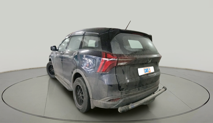 2022 Mahindra XUV700 MX P MT 5 STR, Petrol, Manual, 81,575 km, exterior