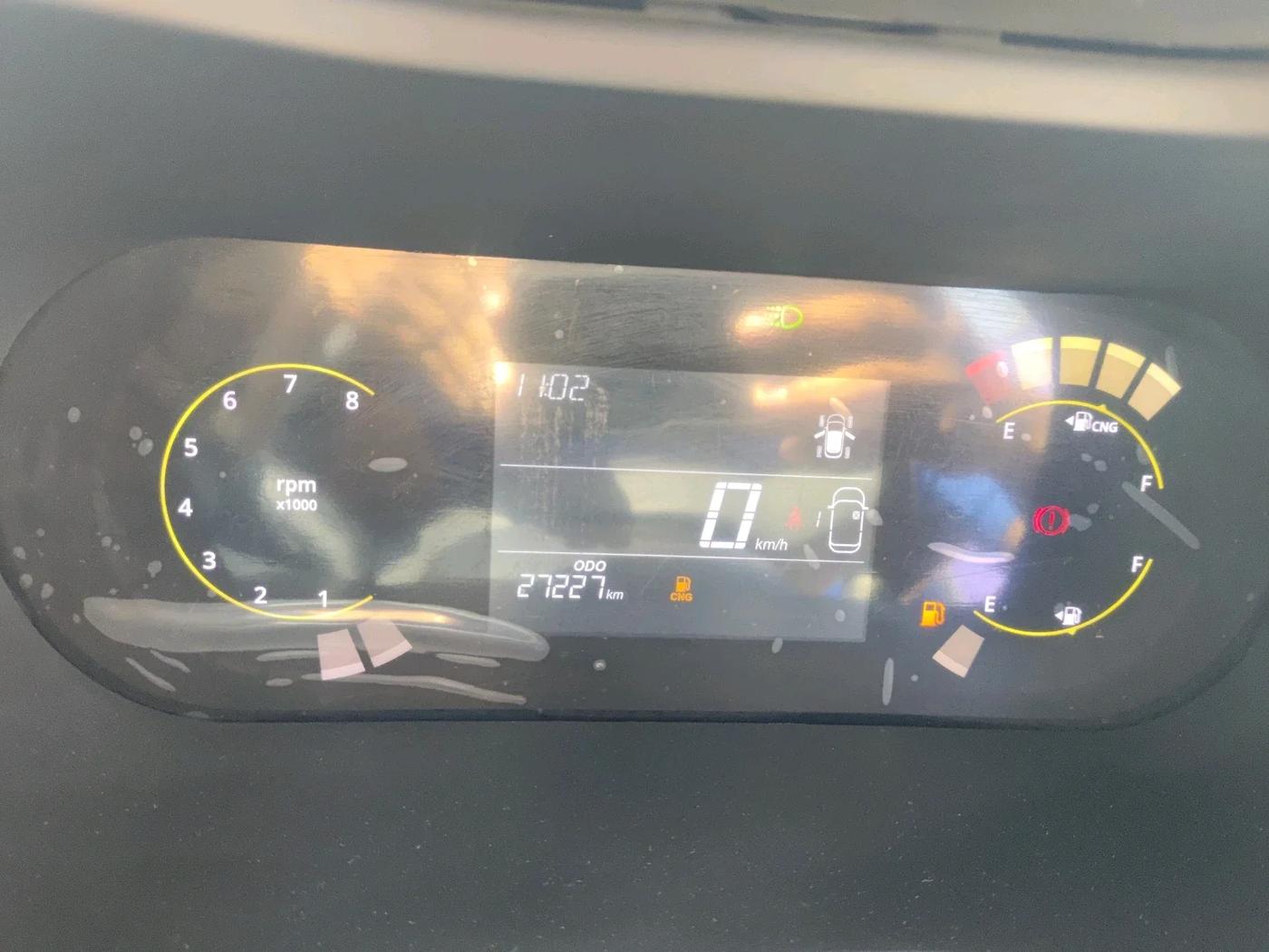 2025 Tata NEXON Pure Plus (S) 1.2 iCNG 6MT, CNG, Manual, 27,227 km, interior