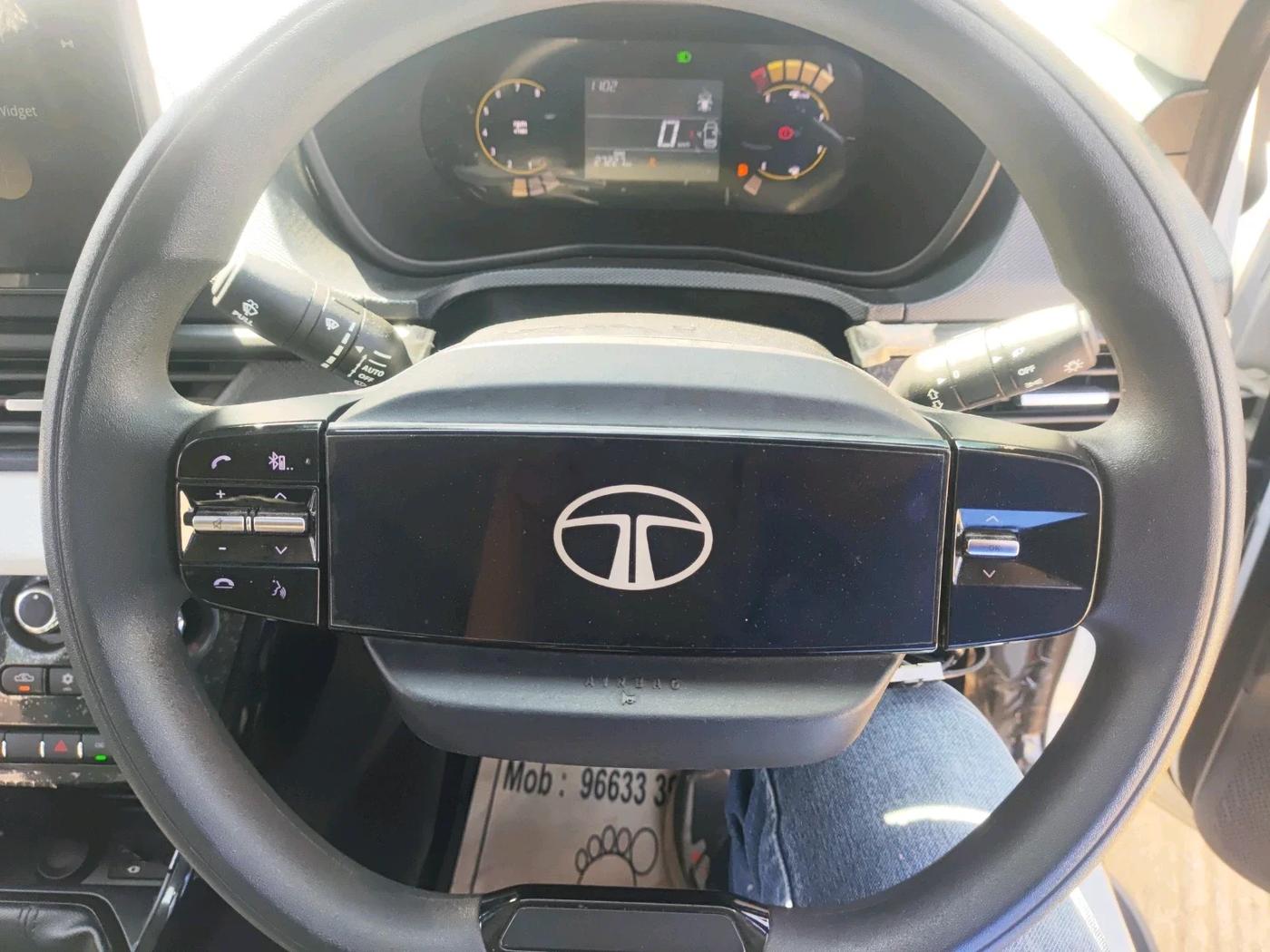 2025 Tata NEXON Pure Plus (S) 1.2 iCNG 6MT, CNG, Manual, 27,227 km, interior