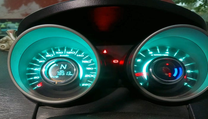 2016 Mahindra XUV500 W8, Diesel, Manual, 78,513 km, interior