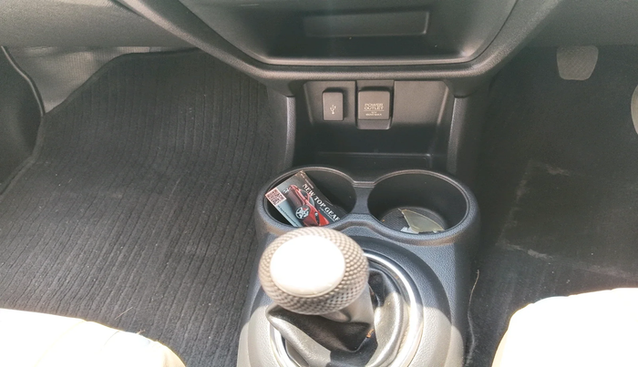 2017 Honda BR-V 1.5L I-VTEC S, Petrol, Manual, 49,694 km, interior