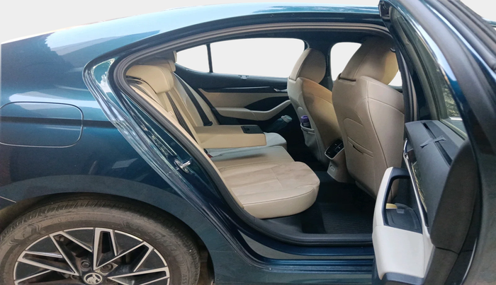 2021 Skoda Octavia L&K 2.0 AT, Petrol, Automatic, 31,388 km, interior