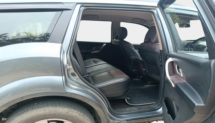 2013 Mahindra XUV500 W8, Diesel, Manual, 81,032 km, interior