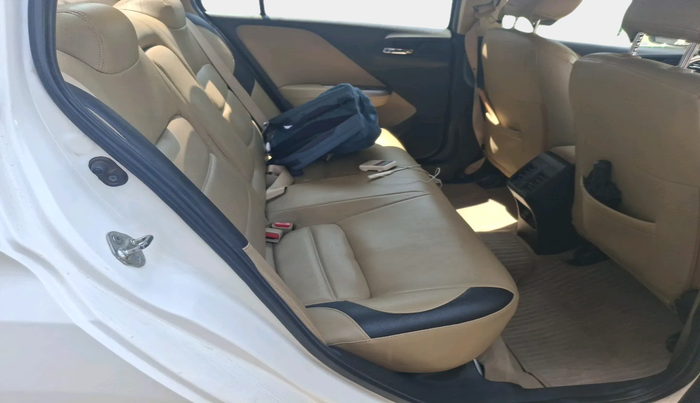 2014 Honda City 1.5L I-VTEC V MT, Petrol, Manual, 1,27,539 km, interior
