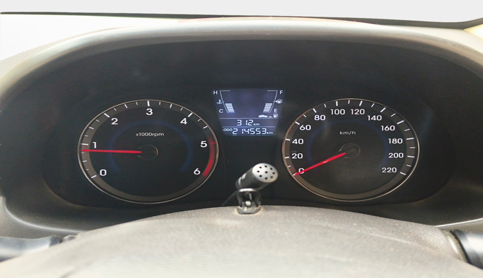 2011 Hyundai Verna FLUIDIC 1.6 CRDI EX, Diesel, Manual, 2,14,553 km, interior