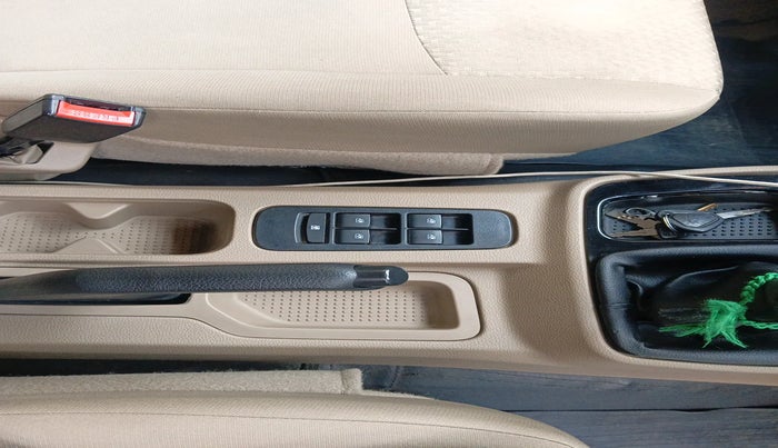 2023 Mahindra BOLERO NEO N8 R, Diesel, Manual, 53,689 km, interior