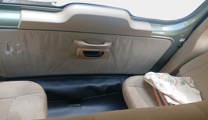 2023 Mahindra BOLERO NEO N8 R, Diesel, Manual, 53,689 km, interior