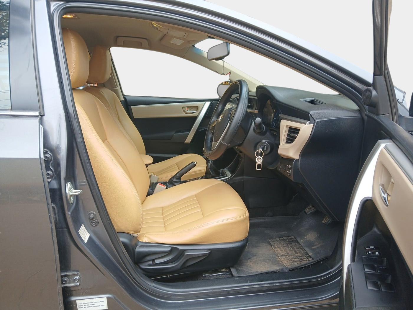 2015 Toyota Corolla Altis G PETROL, Petrol, Manual, 60,800 km, interior