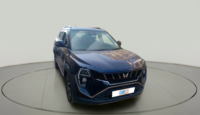 2024 Mahindra XUV 3XO AX5L 1.2 TGDi, Petrol, Manual, 15,603 km, exterior