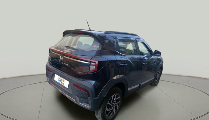 2024 Mahindra XUV 3XO AX5L 1.2 TGDi, Petrol, Manual, 15,603 km, exterior