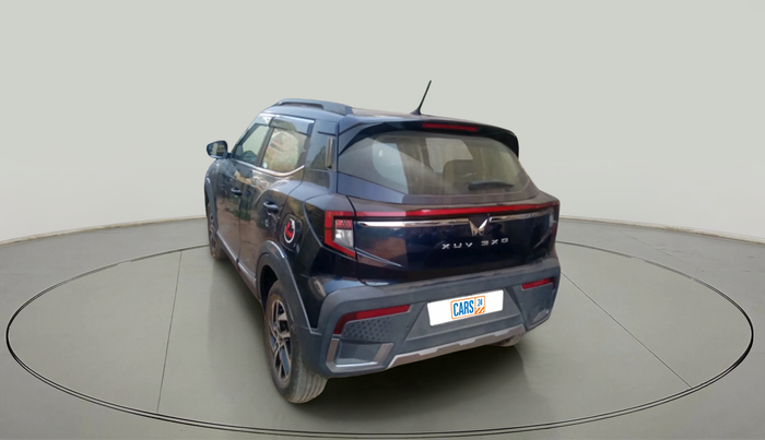 2024 Mahindra XUV 3XO AX5L 1.2 TGDi, Petrol, Manual, 15,603 km, exterior