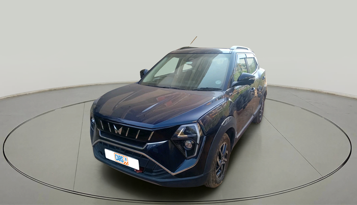 2024 Mahindra XUV 3XO AX5L 1.2 TGDi, Petrol, Manual, 15,603 km, exterior