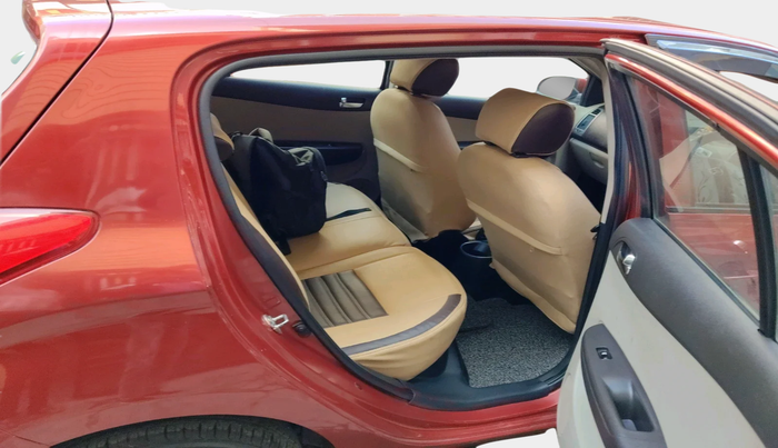 2012 Hyundai i20 SPORTZ 1.2, Petrol, Manual, 68,125 km, interior