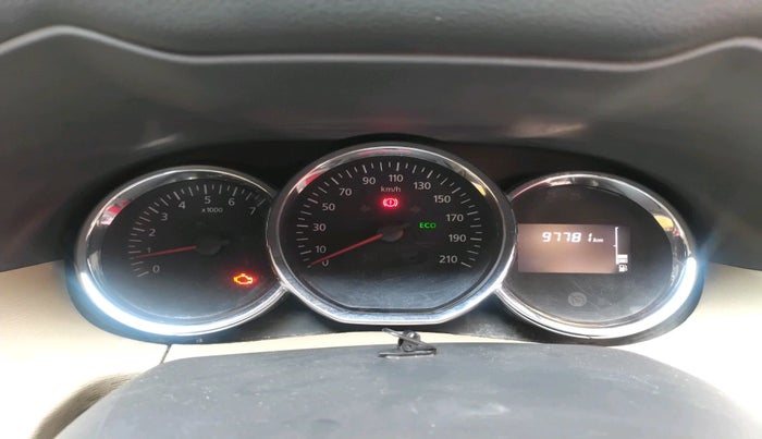 2016 Nissan Terrano XL (P), Petrol, Manual, 97,781 km, interior