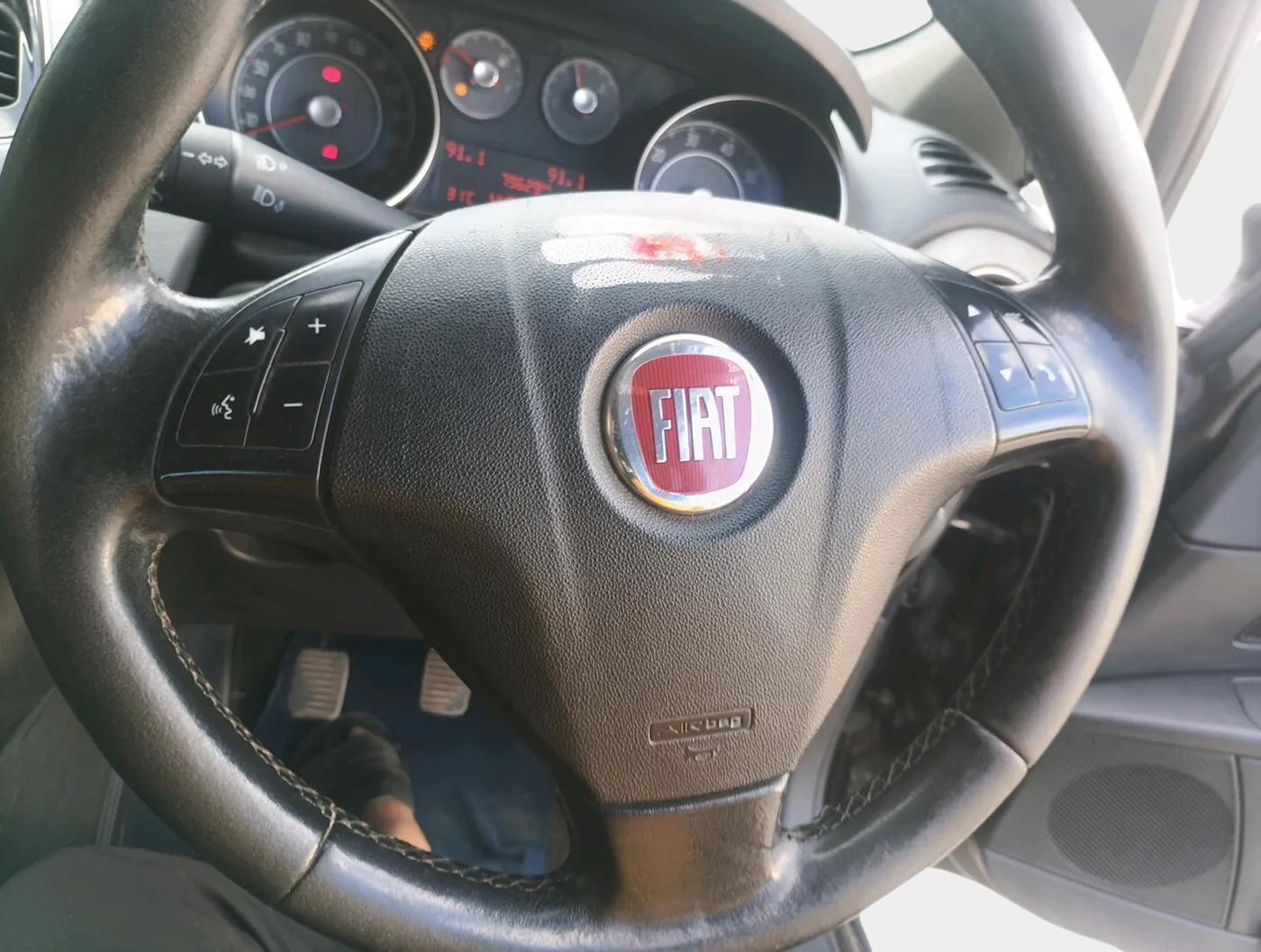 2015 Fiat Avventura EMOTION MULTIJET 1.3, Diesel, Manual, 79,629 km, interior