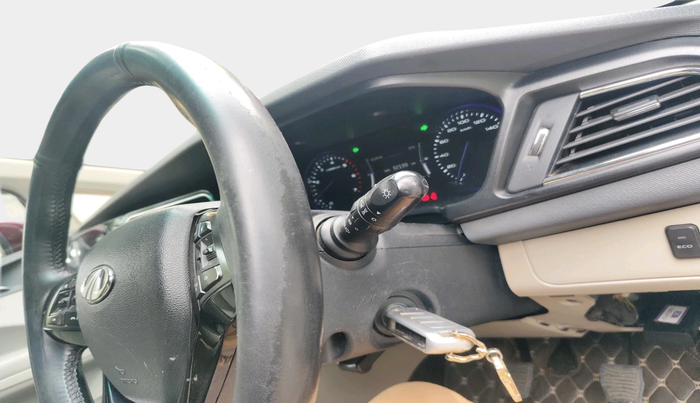 2019 Mahindra MARAZZO M8 8 STR, Diesel, Manual, 92,199 km, interior