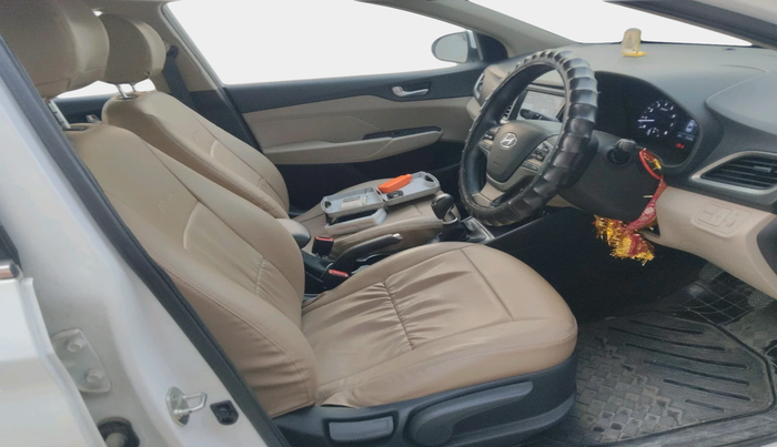 2019 Hyundai Verna 1.6 VTVT SX, Petrol, Manual, 21,315 km, interior