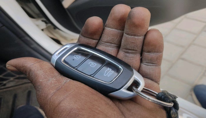 2019 Hyundai Verna 1.6 VTVT SX, Petrol, Manual, 21,315 km, interior