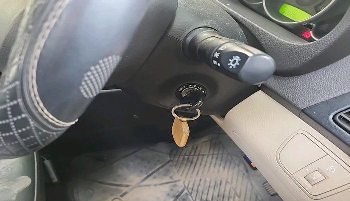 2014 Hyundai Eon MAGNA +, Petrol, Manual, 33,920 km, interior