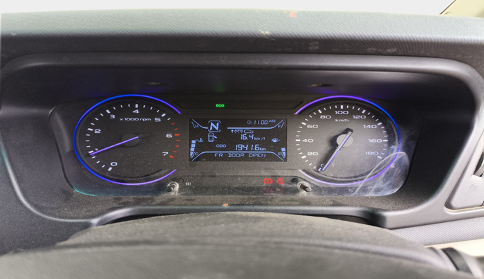 2022 Mahindra MARAZZO M2 8 STR, Diesel, Manual, 19,416 km, interior