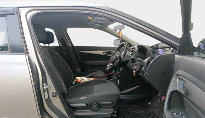 2016 Maruti Vitara Brezza ZDI, Diesel, Manual, 2,37,972 km, interior