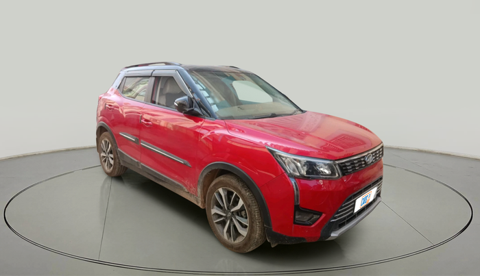 2021 Mahindra XUV300 W8 (O) 1.5 DIESEL AMT, Diesel, Automatic, 1,38,214 km, exterior