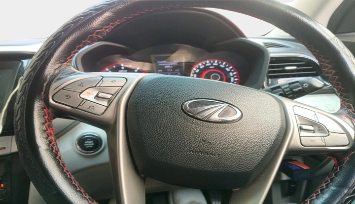 2021 Mahindra XUV300 W8 (O) 1.5 DIESEL AMT, Diesel, Automatic, 1,38,214 km, interior
