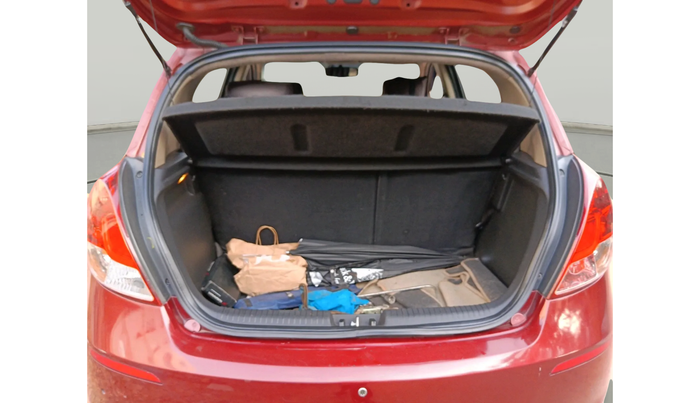 2013 Hyundai i20 SPORTZ 1.4 CRDI, Diesel, Manual, 1,21,366 km, exterior