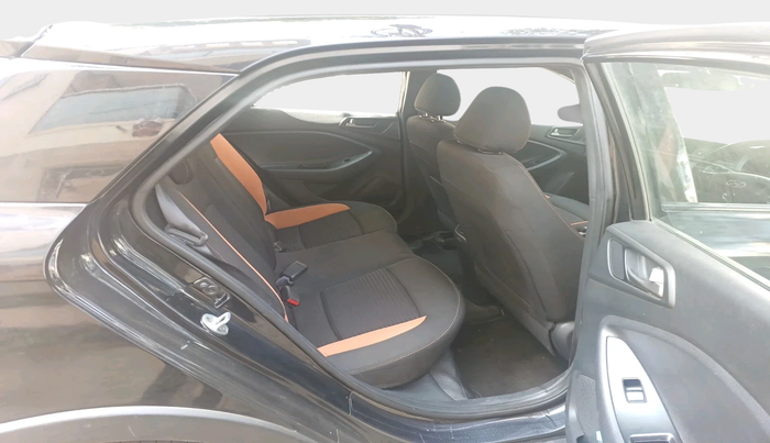 2016 Hyundai i20 Active 1.2 SX, Petrol, Manual, 88,991 km, interior