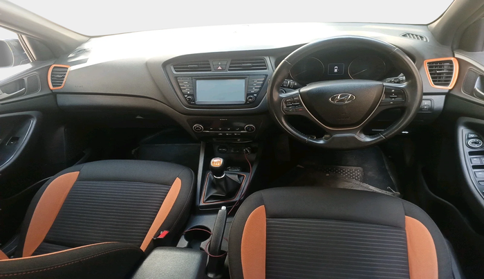 2016 Hyundai i20 Active 1.2 SX, Petrol, Manual, 88,991 km, interior