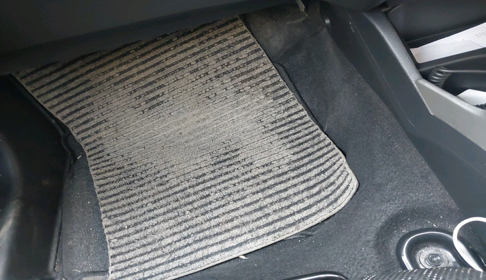 2017 Honda Jazz 1.2L I-VTEC V, Petrol, Manual, 84,684 km, interior