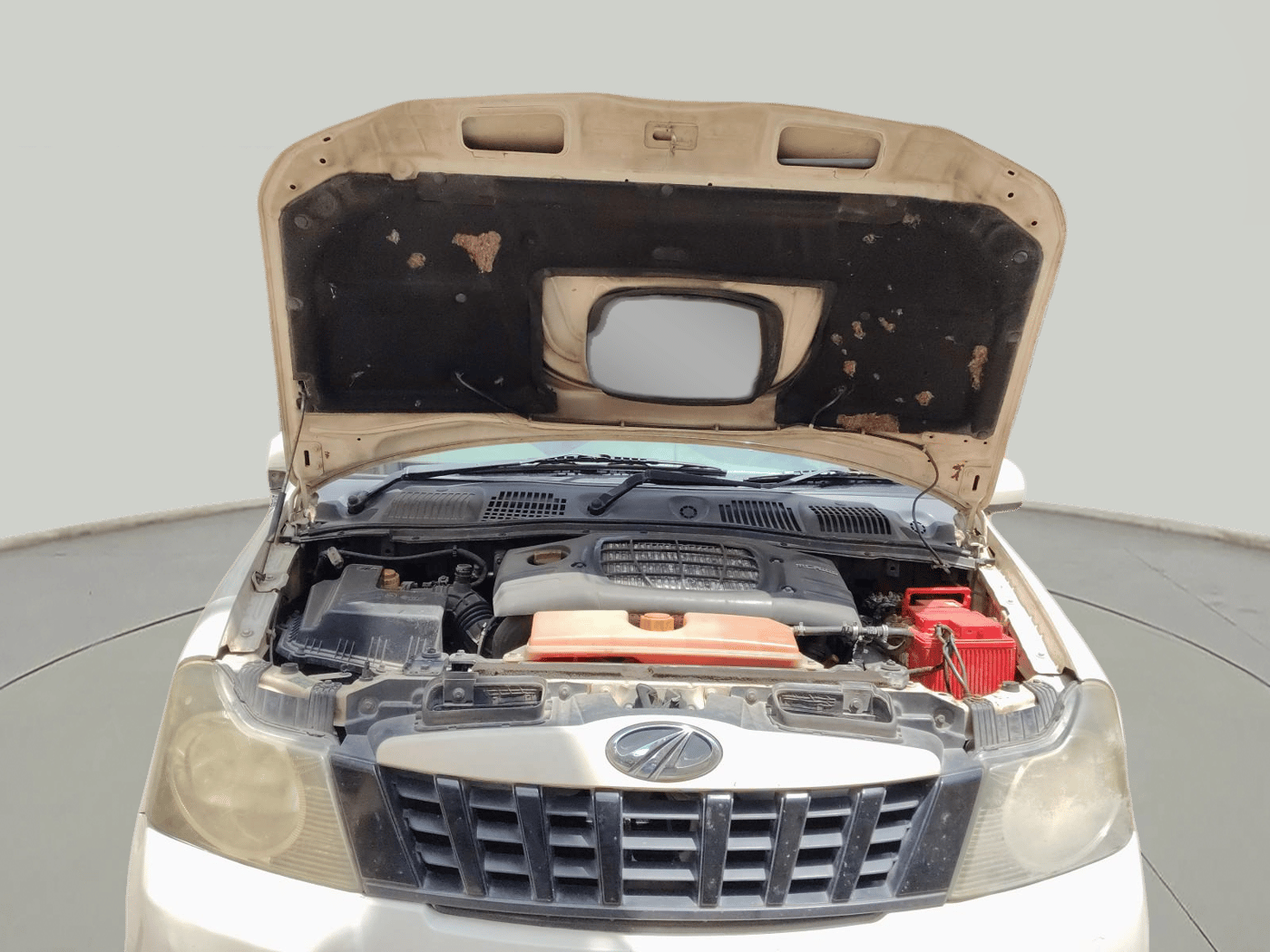 2013 Mahindra Quanto C6, Diesel, Manual, 1,12,294 km, exterior