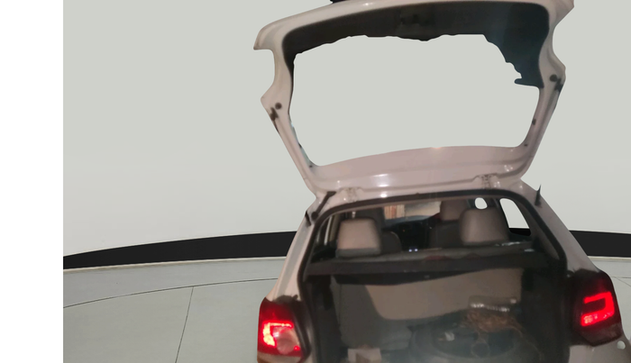 2013 Volkswagen Polo HIGHLINE1.2L, Petrol, Manual, 1,01,566 km, exterior