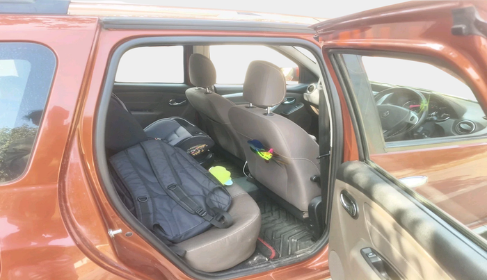 2018 Renault Duster 85 PS RXZ DIESEL, Diesel, Manual, 1,04,207 km, interior